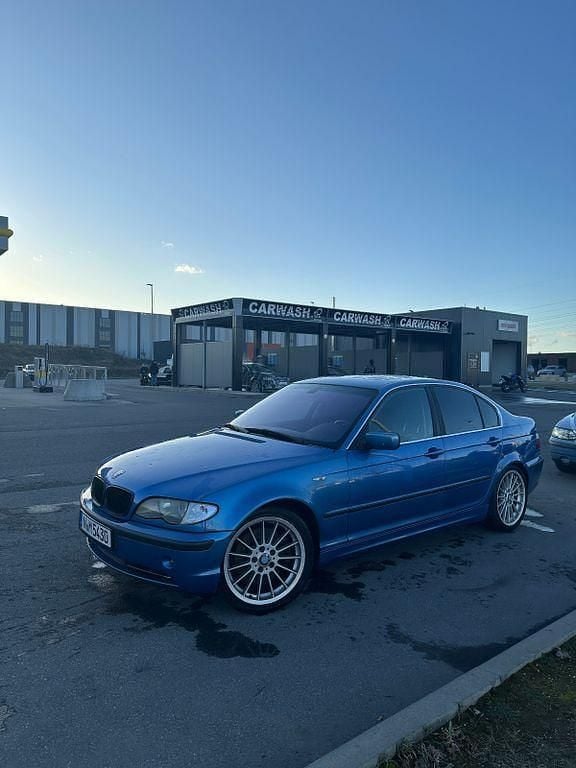 Second-hand BMW 330 Performance 231 CP (169 kW) 2001 Albastru Berlinǎ