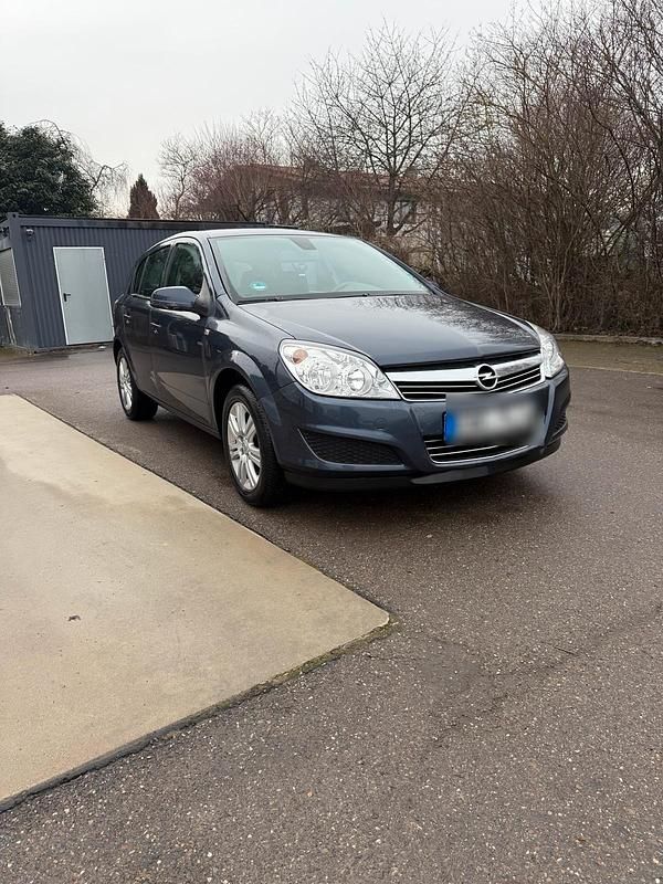 Gebraucht Opel Astra 116 PS (85 kW) 2009 Grau Kleinwagen