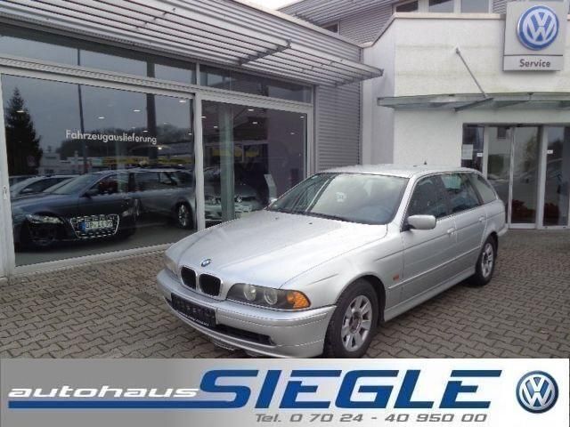 Gebraucht BMW 525 163 PS (119 kW) 2002 Silber metallic Kombi