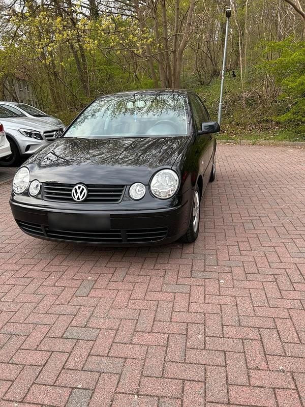 Gebraucht VW Polo 54 PS (39 kW) 2004 Schwarz Kleinwagen