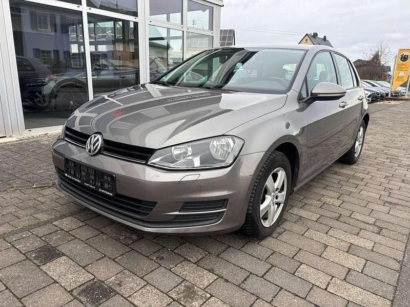 Limestone grey Gebraucht 2015 VW Golf VII Comfortline Limousine | 7.500 € (Guter Preis) - Bild 1/4