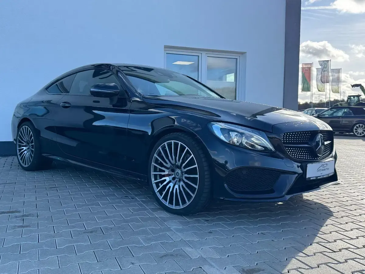 Gebraucht Mercedes E250 AMG 204 PS (150 kW) 2017 Schwarz Coupé