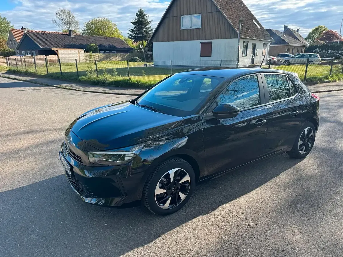 Usata Opel Corsa-e 100 kW (136 CV) 2024 Nero Utilitaria