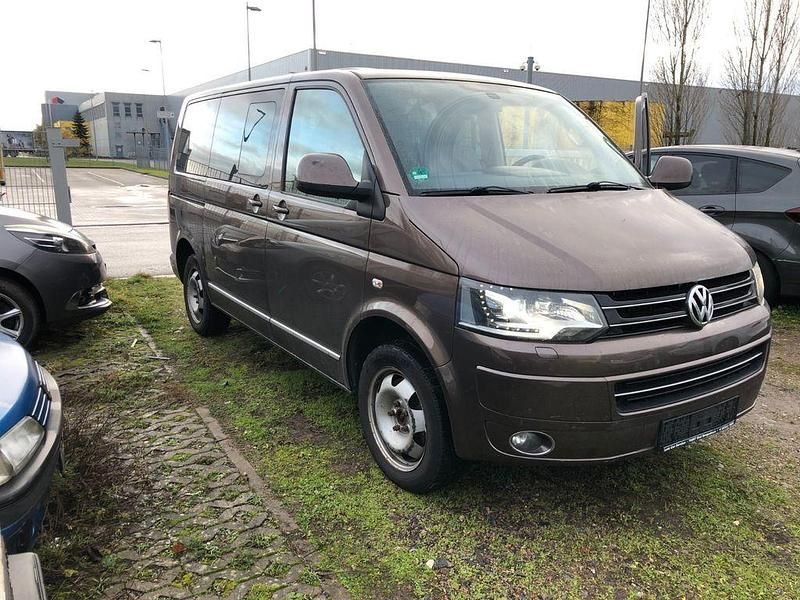 Braun Gebraucht 2011 VW Transporter Highline Van | 10.750 € (Fairer Preis) - Bild 1/4