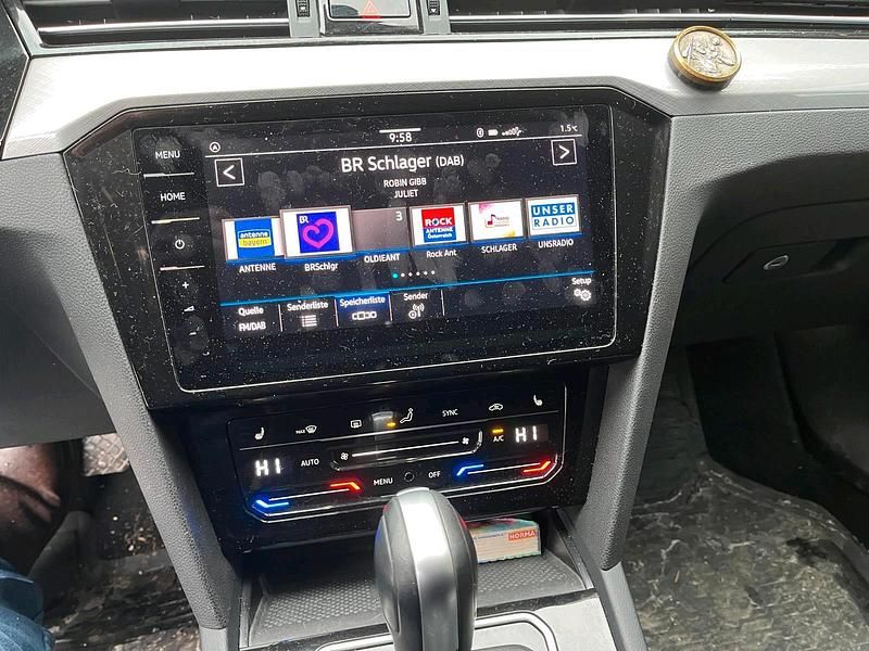 Gebraucht VW Passat 122 PS (89 kW) 2022 Rot Kombi