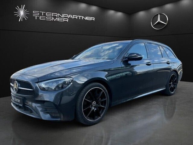 Grau Gebraucht 2023 Mercedes E220 AMG Limousine | 43.449 € (Fairer Preis) - Bild 1/4