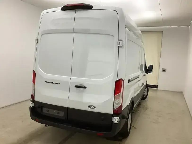 Gebraucht Ford Transit 131 PS (96 kW) 2025 Weiss Limousine