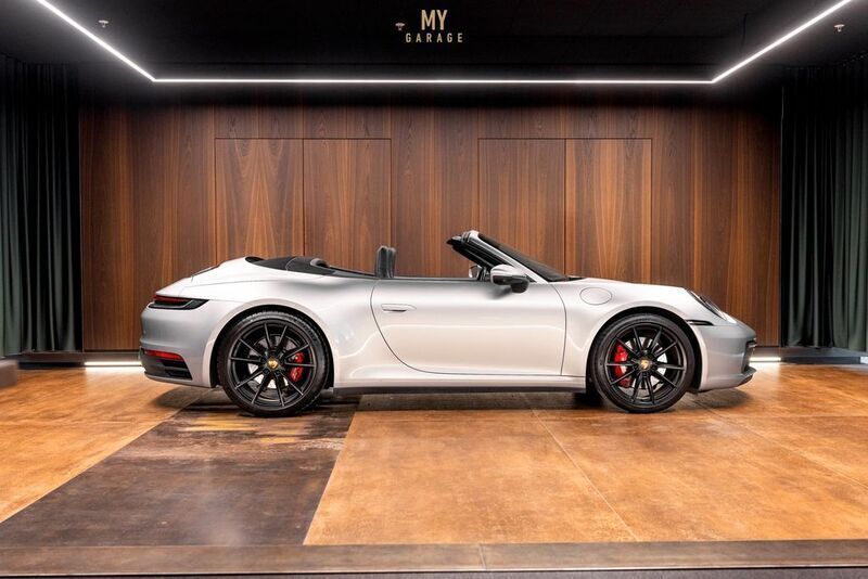 Silber Gebraucht 2019 Porsche 992 Chrono Cabrio | 133.992 € - Bild 1/4