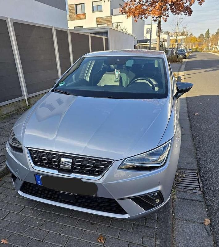 Silber Gebraucht 2023 Seat Ibiza Style Limousine | 16.000 € (Fairer Preis) - Bild 1/4