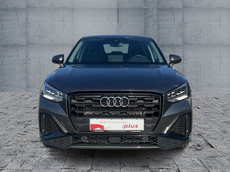Gebraucht Audi Q2 S-Line 190 PS (139 kW) 2024 Grau SUV