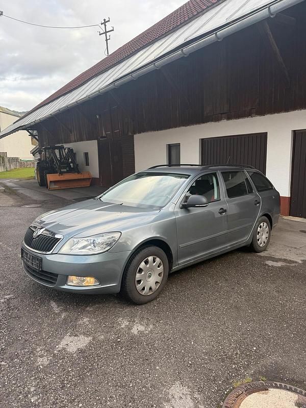 Gebraucht 2012 Skoda Octavia Limousine | 5.500 € (Superpreis) - Bild 1/4