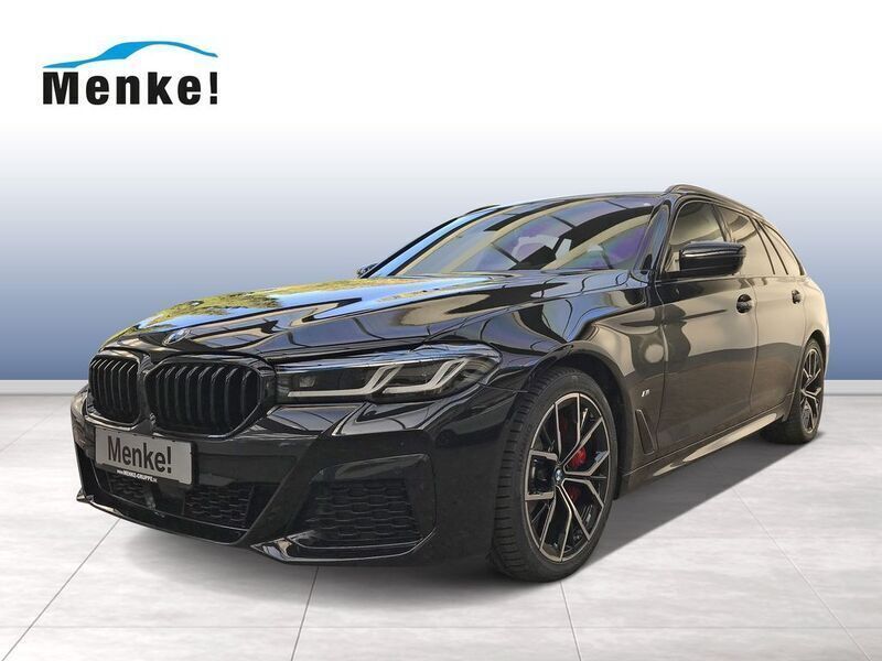 Saphirschwarz Gebraucht 2022 BMW 530 M Sport Kombi | 59.990 € - Bild 1/4