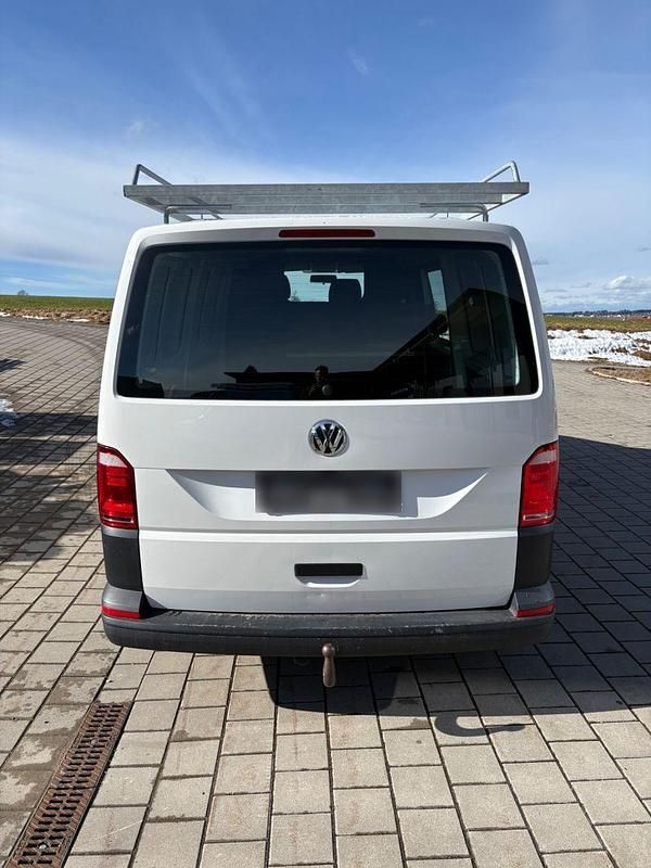 Gebraucht VW Transporter 150 PS (110 kW) 2018 Weiß Van