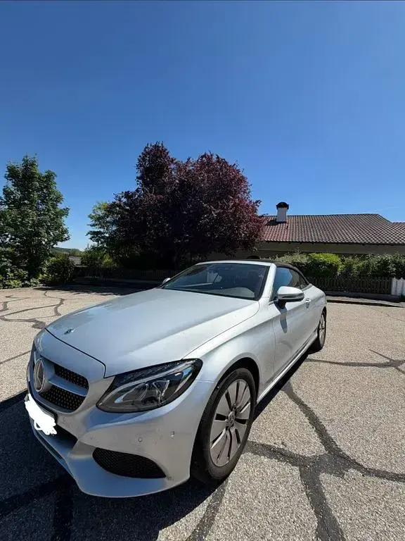Gebraucht Mercedes C180 156 PS (114 kW) 2017 Silber Cabrio