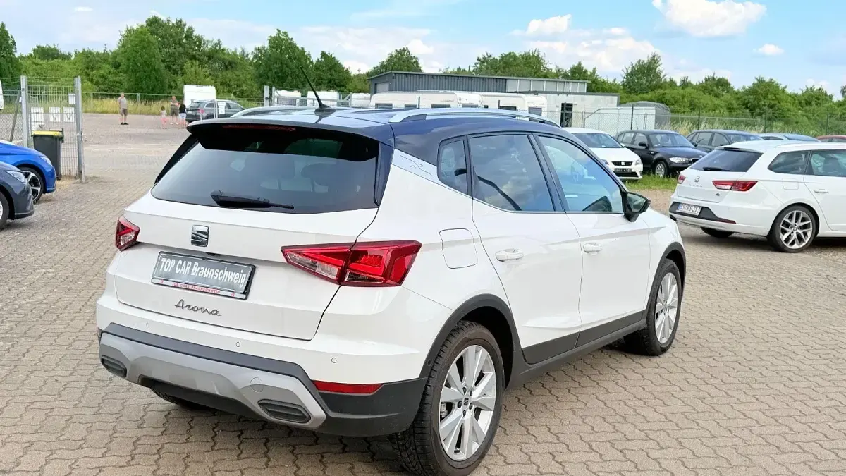 Gebraucht Seat Arona Xperience 110 PS (80 kW) 2023 Weiß SUV