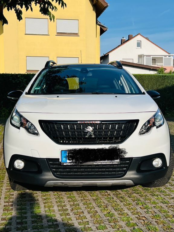 Weiß Gebraucht 2017 Peugeot 2008 Active SUV | 9.000 € (Guter Preis) - Bild 1/4