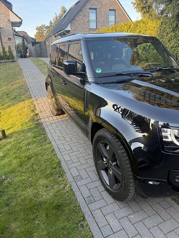 Gebraucht Land Rover Defender HSE Dynamic 300 PS (220 kW) 2024 Schwarz SUV