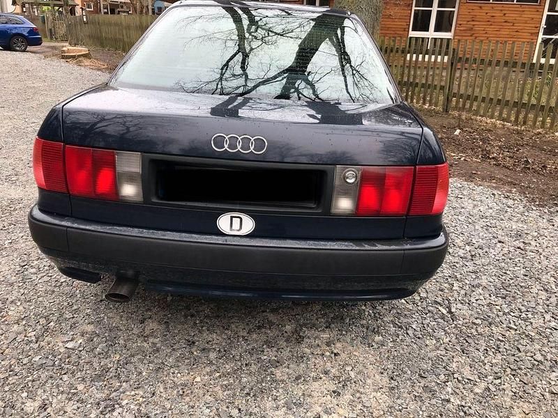 Blau Gebraucht 1993 Audi 80 Kombi | 2.500 € - Bild 1/4
