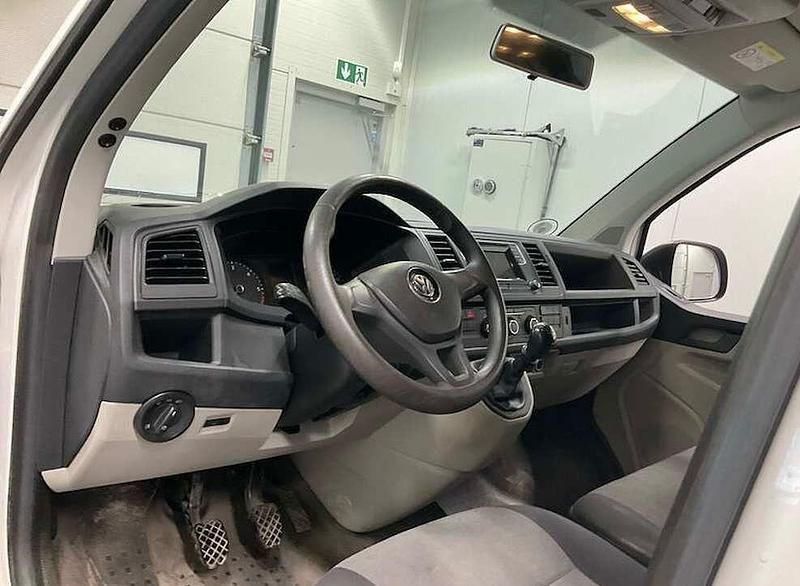 Gebraucht VW Transporter 150 PS (110 kW) 2019 Weiß Van