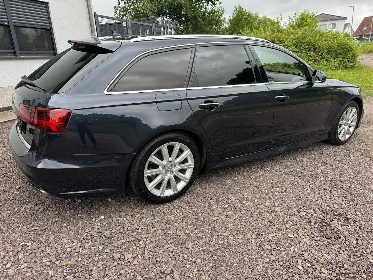 Gebraucht Audi A6 Ambiente 272 PS (200 kW) 2016 Schwarz Kombi