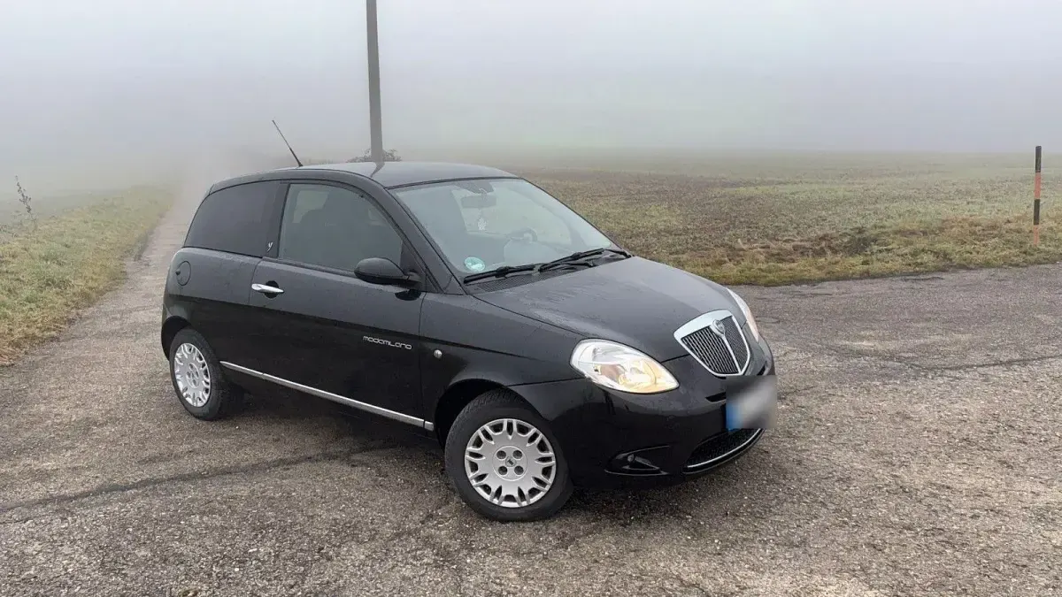 Brugt Lancia Ypsilon 77 HK (56 kW) 2008 Sort Hatchback