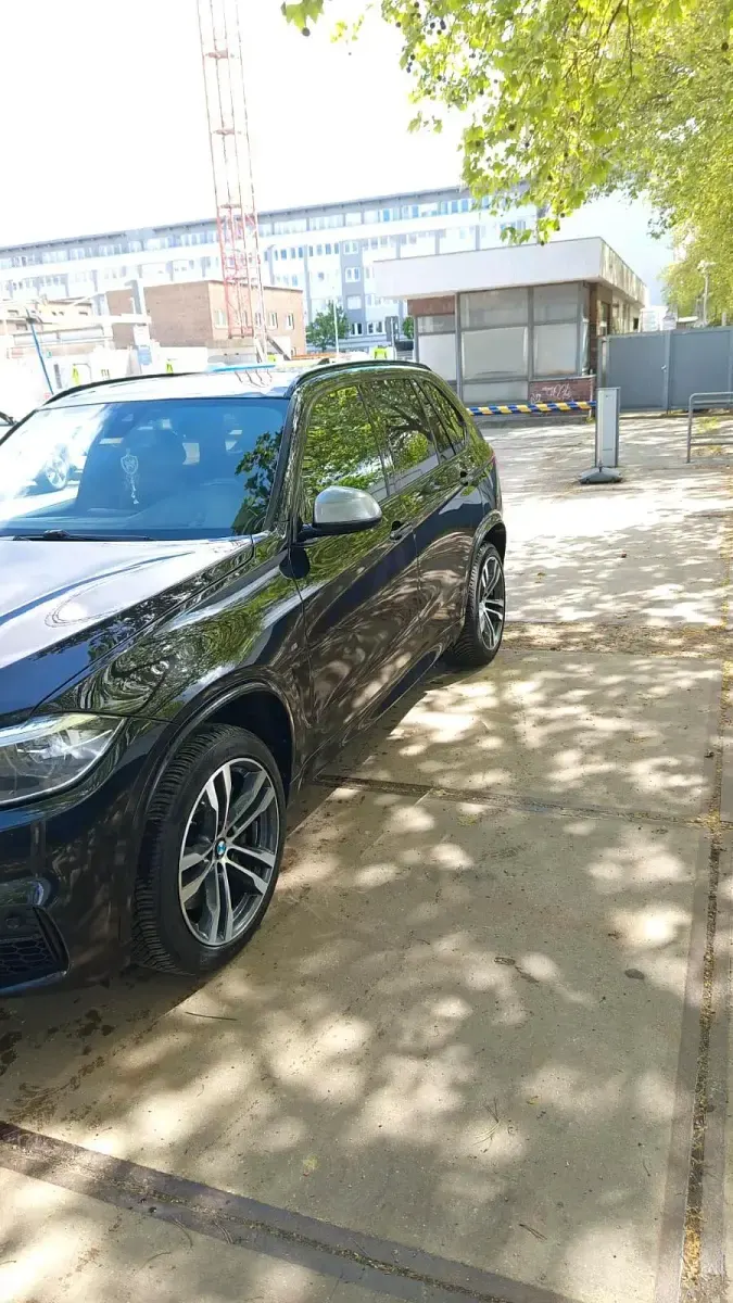 Gebraucht BMW X5 M50 385 PS (283 kW) 2017 Schwarz SUV