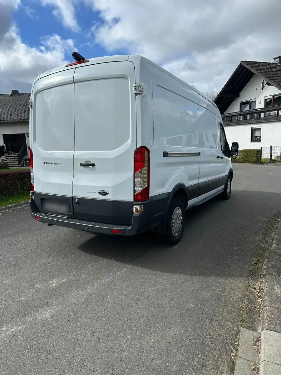 Gebraucht Ford Transit Trend 155 PS (114 kW) 2015 Van / Kleinbus