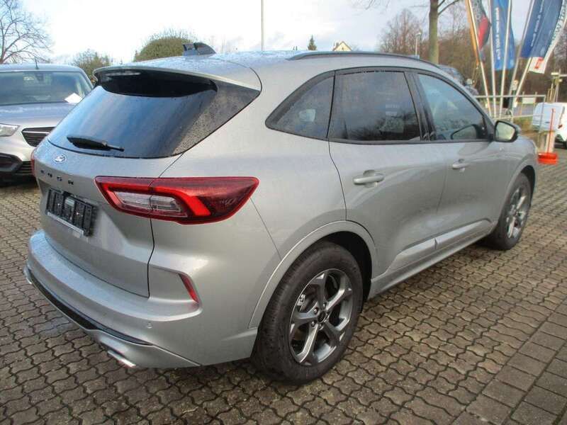 Gebraucht Ford Kuga ST-Line 186 PS (136 kW) 2024 Silber SUV