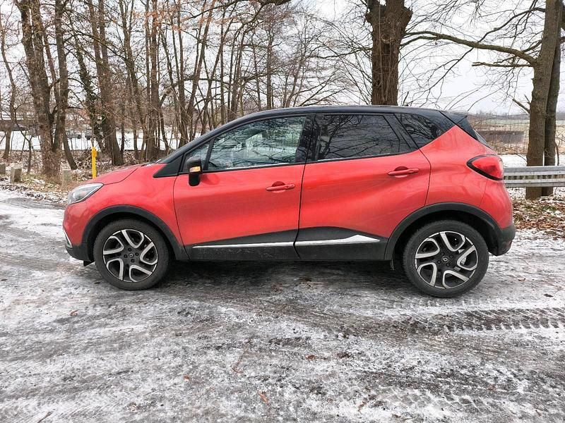 Gebraucht Renault Captur 90 PS (66 kW) 2017 Rot SUV