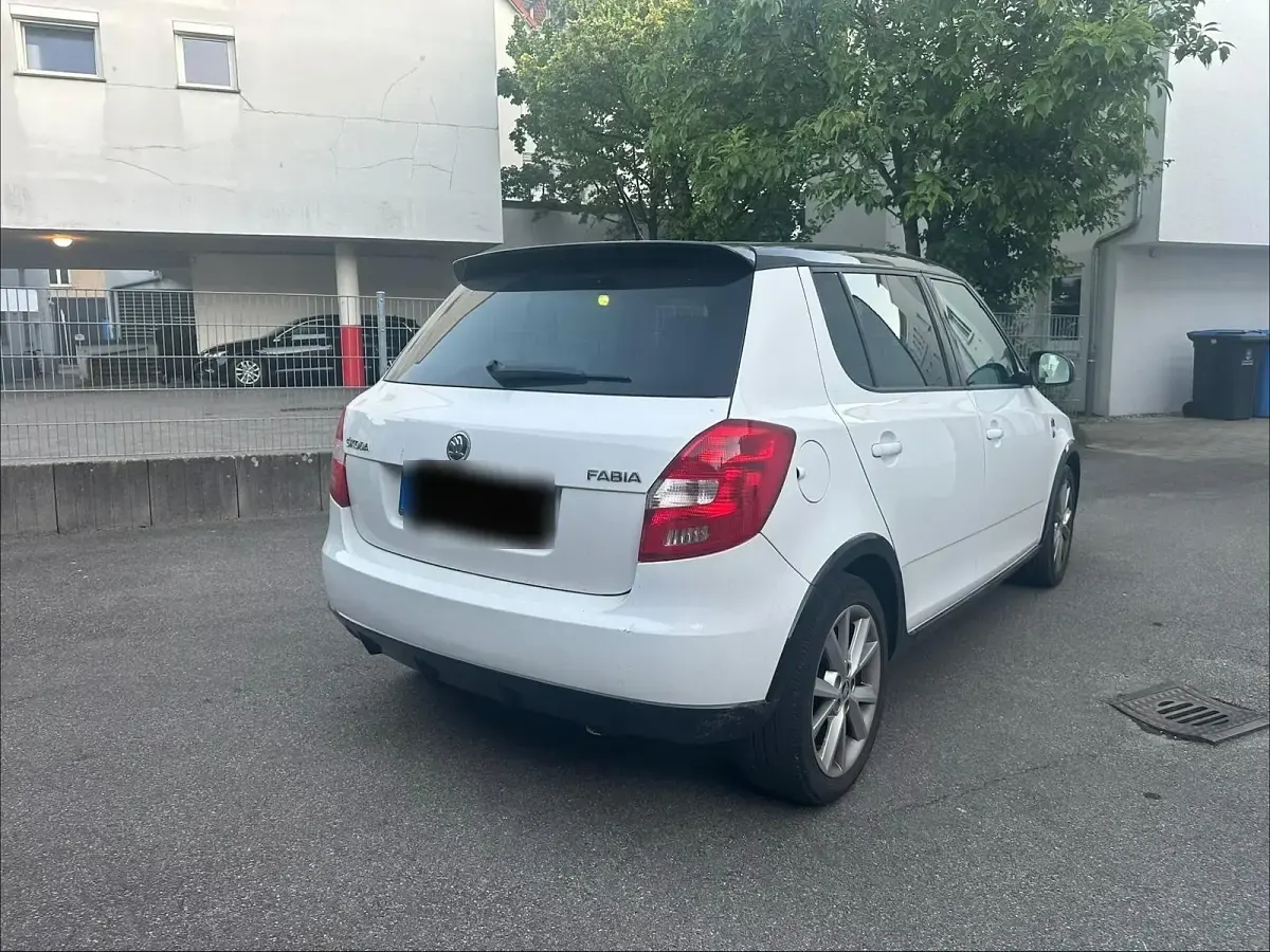 Gebraucht Skoda Fabia Monte Carlo 2014 Weiß Kleinwagen
