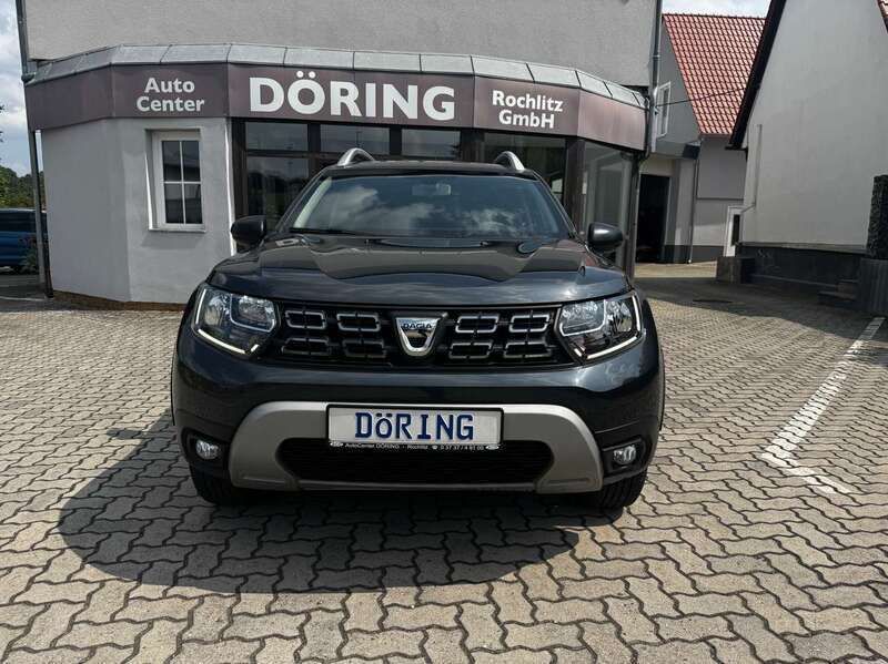 Blau Gebraucht 2018 Dacia Duster Prestige SUV | 14.800 € (Fairer Preis) - Bild 1/4