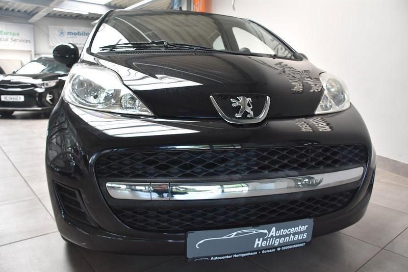 Schwarz Gebraucht 2010 Peugeot 107 Filou Kleinwagen | 5.980 € - Bild 1/2