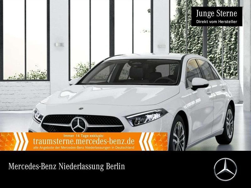 Weiß Gebraucht 2024 Mercedes A200 Advanced Limousine | 29.890 € (Fairer Preis) - Bild 1/3