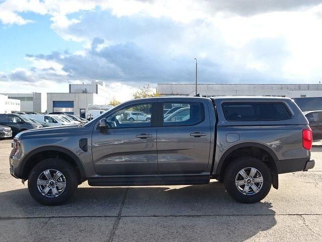 Neu Ford Ranger XLT 170 PS (125 kW) 2025 Grau Pickup