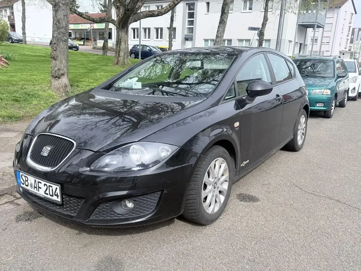 Gebraucht Seat Leon 105 PS (77 kW) 2011 Kleinwagen