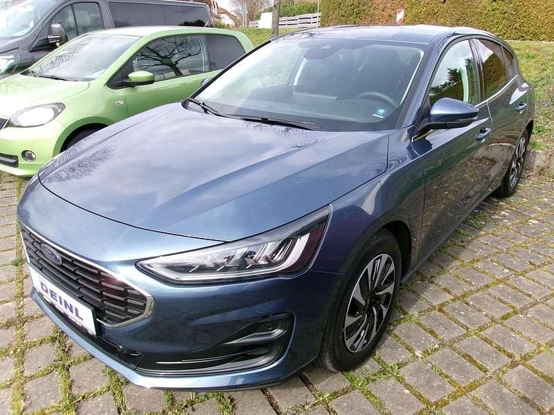 Gebraucht Ford Focus Titanium X 125 PS (91 kW) 2025 Chromablau metallic Kleinwagen