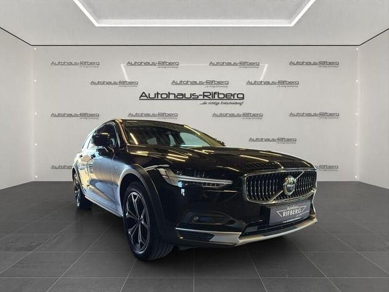 Gebraucht Volvo V90 CC Pro 235 PS (172 kW) 2021 Schwarz Kombi