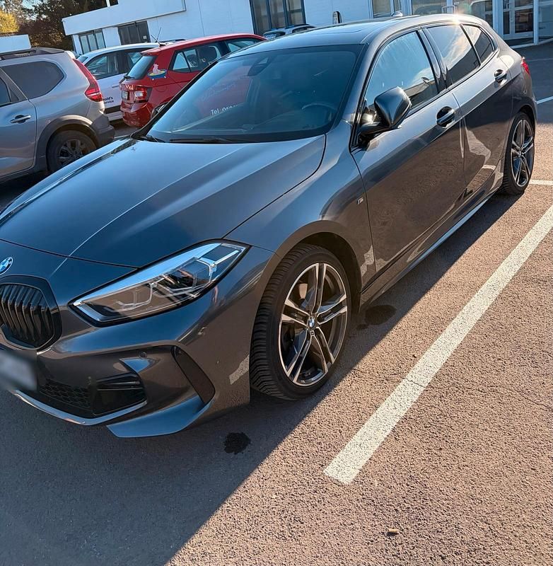 Używany BMW 118 Performance 140 KM (102 kW) 2019 Szary Hatchback
