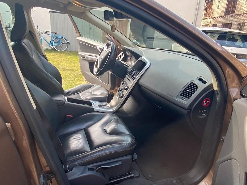 Gebraucht Volvo XC60 178 PS (130 kW) 2011 Braun SUV