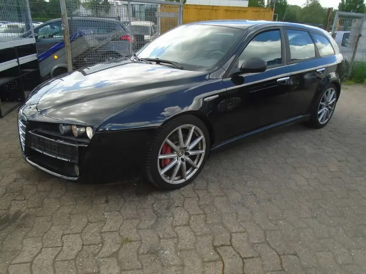 Gebraucht Alfa Romeo 159 170 PS (125 kW) 2010 Schwarz Kombi