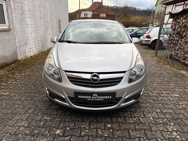 Gebraucht Opel Corsa Edition 87 PS (63 kW) 2010 Silber Kleinwagen