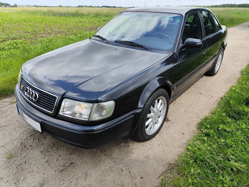 Schwarz Gebraucht 1994 Audi 100 Sport Limousine | 20.900 € - Bild 1/4