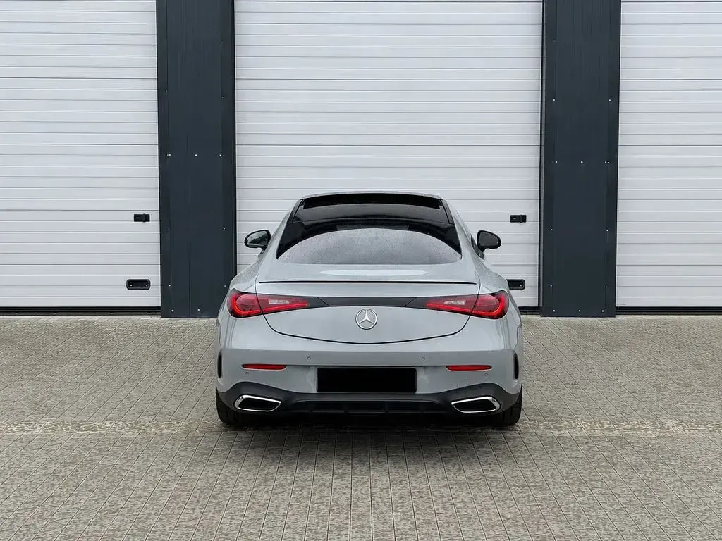 Gebraucht Mercedes CLE300 AMG 258 PS (189 kW) 2023 Grau Coupé