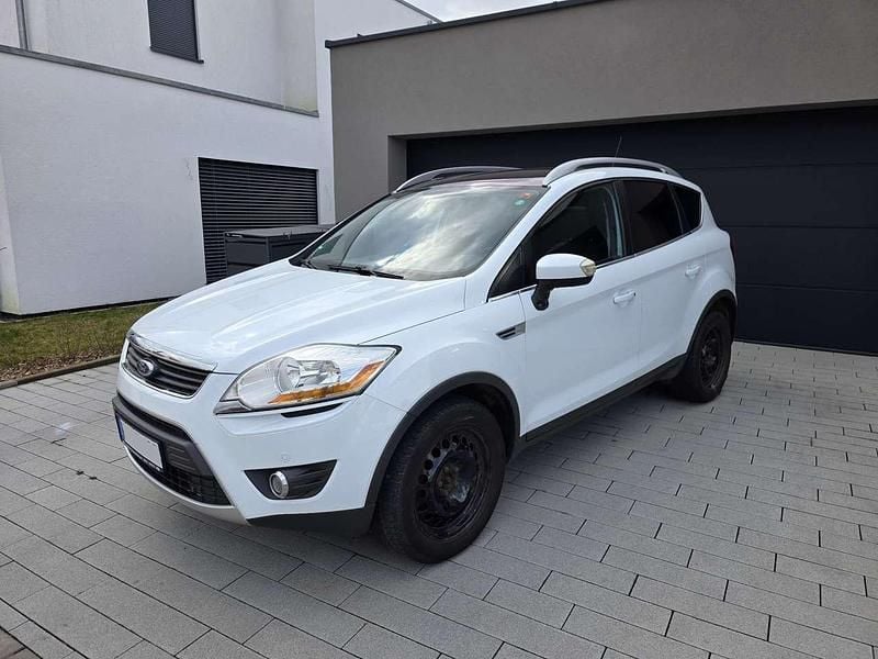 Gebraucht Ford Kuga Titanium 136 PS (100 kW) 2010 Weiß SUV