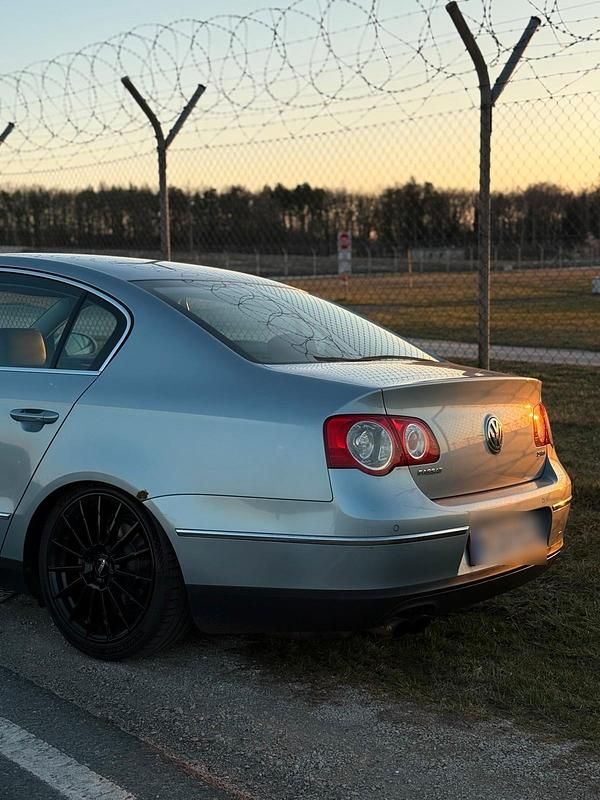 Gebraucht VW Passat 200 PS (147 kW) 2005 Blau Limousine