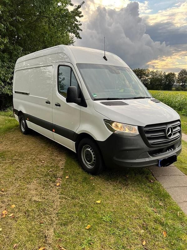 Weiß Gebraucht 2019 Mercedes Sprinter Van | 28.999 € - Bild 1/4
