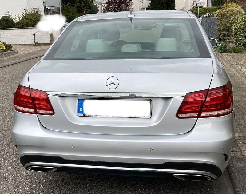 Gebraucht Mercedes E500 408 PS (300 kW) 2013 Silber Limousine