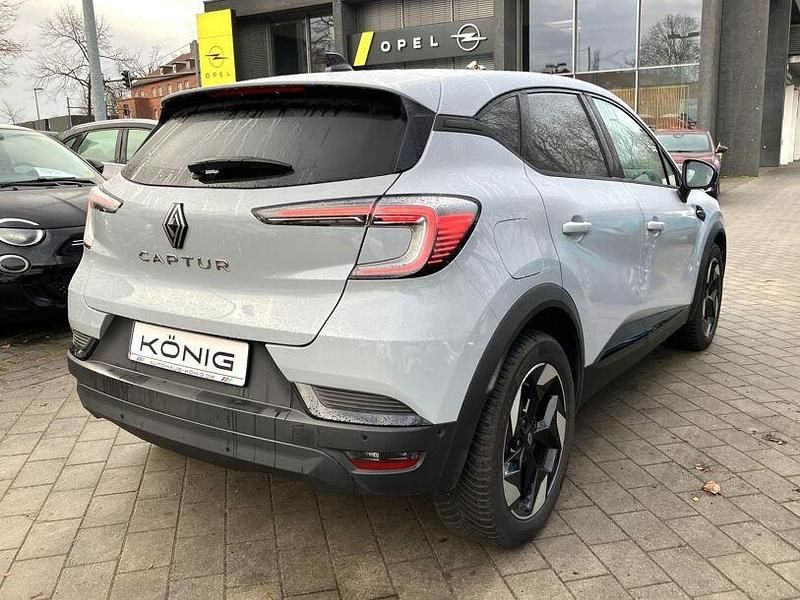 Gebraucht Renault Captur Techno 158 PS (116 kW) 2024 Grau SUV