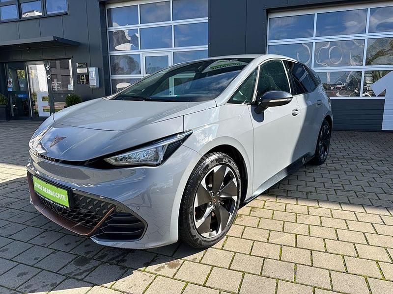 Grau Gebraucht 2024 Cupra Born Kleinwagen | 29.890 € (Superpreis) - Bild 1/4