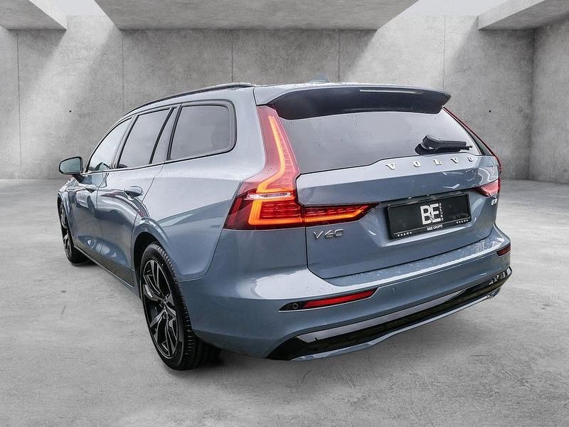 Gebraucht Volvo V60 Plus 197 PS (144 kW) 2024 Thunder grey Kombi